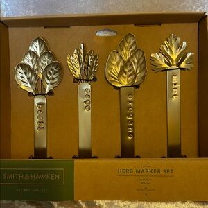 NEW, 4 Piece Herb Marker Set.